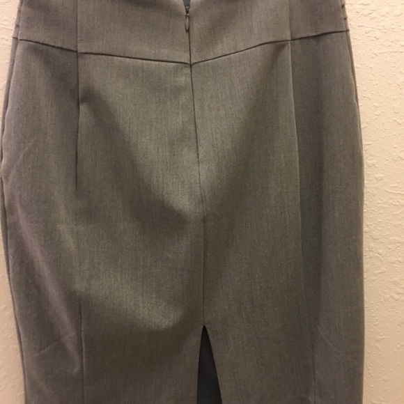 Express Pintucked Gray Hi Waist Pencil Skirt Sz 2 - Picture 4 of 7